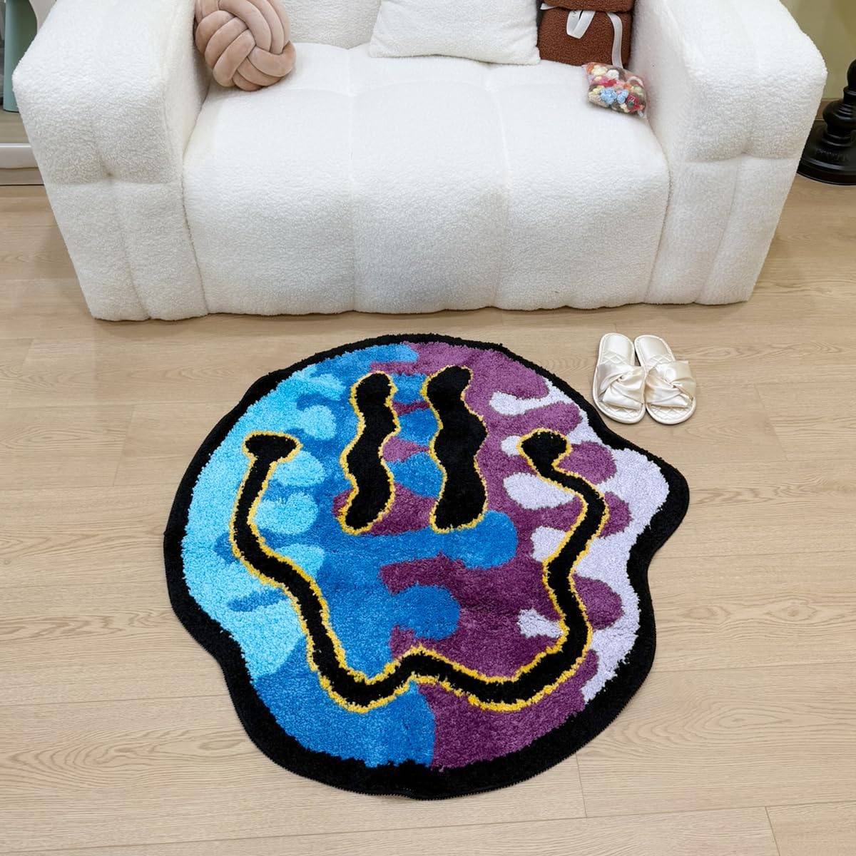Trippy Smile Rug Smily Face Handmade Carpet Tufted Smile Gift for Friend for Bedroom Geek Gift Home Decor (Purple, 35.4X35.4 inch)